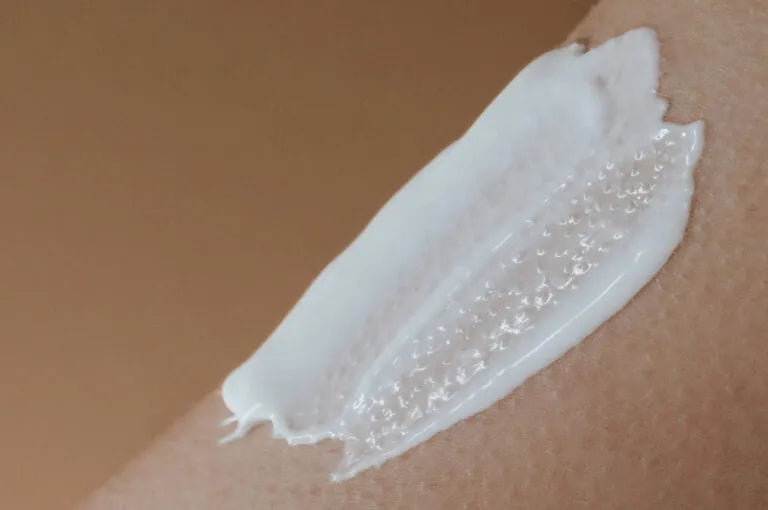 Feuchtigkeitsmangel: natürlich zu hydratisierter Haut