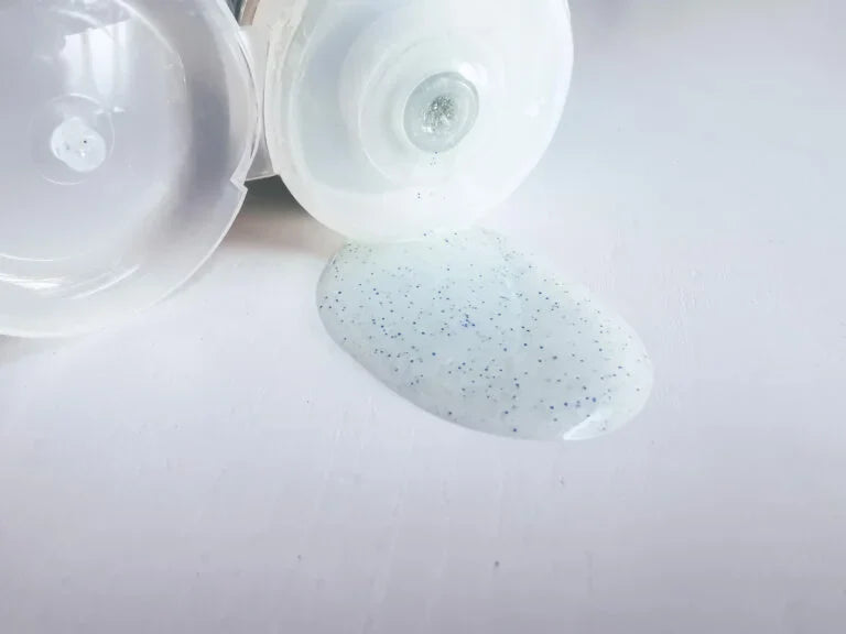 Ohne Mikroplastik. Zertifizierte Naturkosmetik von Sankt Leonhards